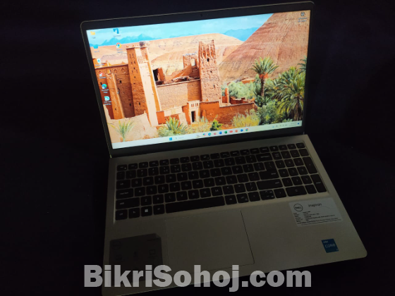 Dell Inspiron 3520